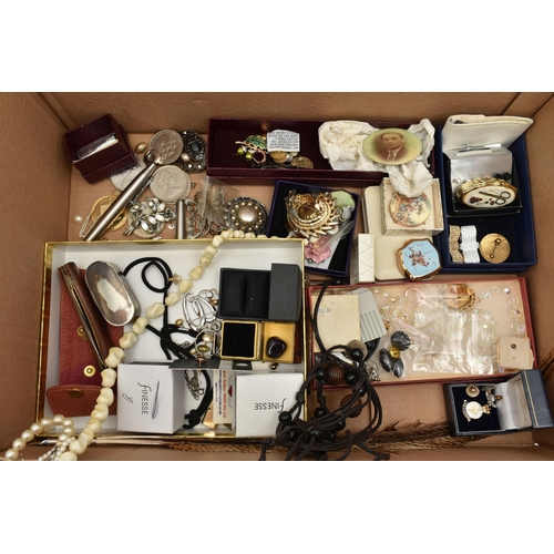 77 - A BOX OF ASSORTED ITEMS, to include various pieces of costume jewellery items, 'Stratton' compacts a... 