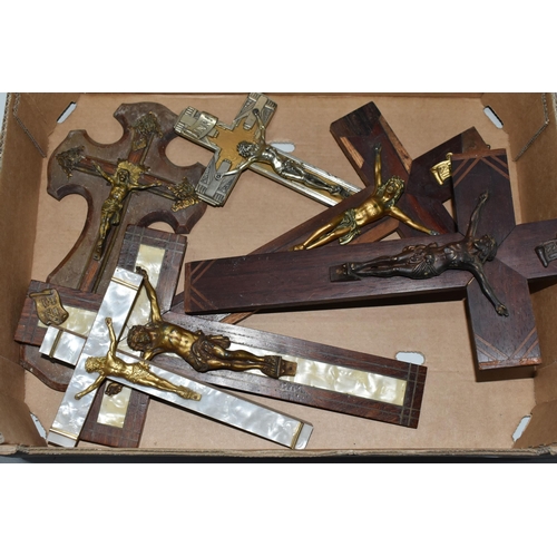 378 - A QUANTITY OF ASSORTED CRUCIFIXES, majority are wooden wall mounted examples (1 box)