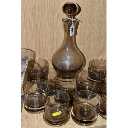 390 - A QUANTITY OF GLASSWARE, comprising a Villeroy & Boch tumbler, two Tutbury Crystal tumblers, a mid-c... 