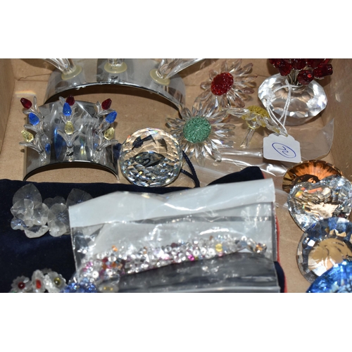 421 - A BOX OF SWAROVSKI CRYSTAL RENEWAL FLOWERS, ETC, to include renewal tulips 2002, 2003 and 2004 with ... 