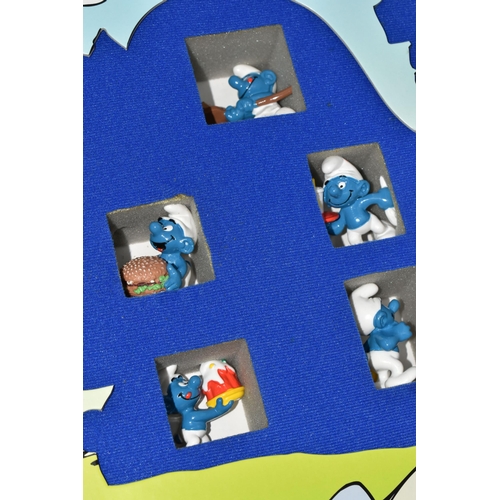 483 - A BOXED McDONALD'S SMURFS HAPPY MEAL COLLECTORS SET, Presentation case of Smurfs Happy Meal toys off... 