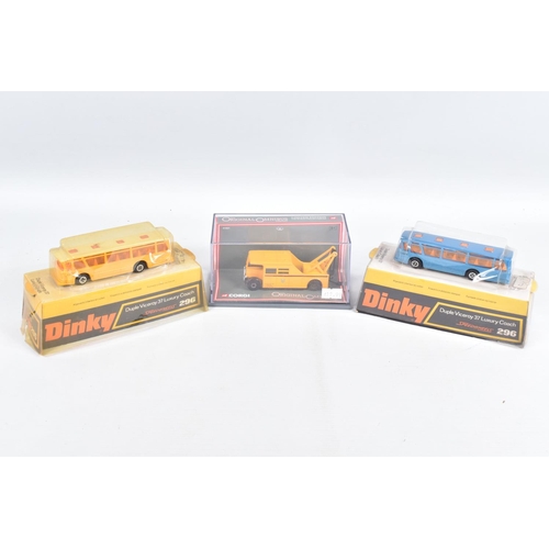 23 - A QUANTITY OF ASSORTED BOXED DIECAST BUS, COACH AND TRAM MODELS, Dinky Toys Leyland Atlantean Silver... 