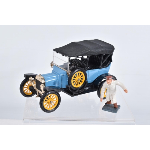 26 - A QUANTITY OF BOXED AND CARDED ORIGINAL CORGI CLASSICS VINTAGE CAR MODELS, to include 'The World of ... 