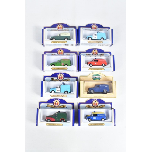 31 - A QUANTITY OF ASSORTED BOXED MODERN DIECAST VEHICLES, to include a collection of assorted Morris Min... 