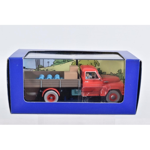 54 - SIX BOXED HERGE MOULINSART EN VOITURE TINTIN MODEL VEHICLES, the first is L'affaire Tournesol Voitur... 