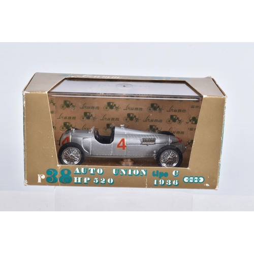 58 - TWENTY SIX BOXED BRUMM DIECAST VEHICLES, to include   a R30 Fiat 508C Berlina, model no. HP 32, a R3... 