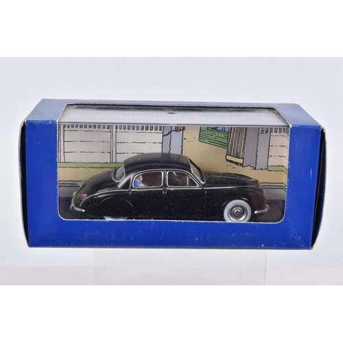 78 - SIX BOXED EN VOITURE TINTIN MODEL VEHICLES, the first is a Le Taxi Bleu de Lile Noire 1984, numbered... 