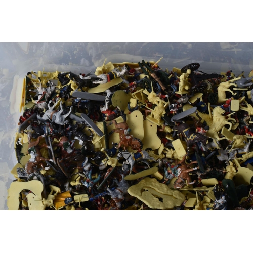 120 - A QUANTITY OF BOXED AND UNBOXED ASSORTED UNPAINTED AND PAINTED  PLASTIC FIGURES, included are twenty... 