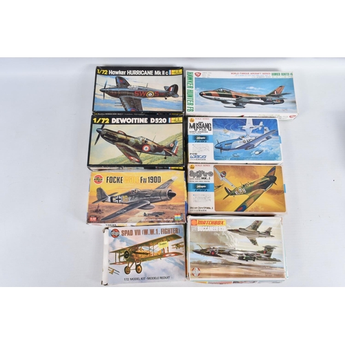 127 - A QUANTITY OF BOXED ASSORTED UNBUILT KITS OF VARIOUS SCALES, to include kits by Airfix, Revell, Hell... 