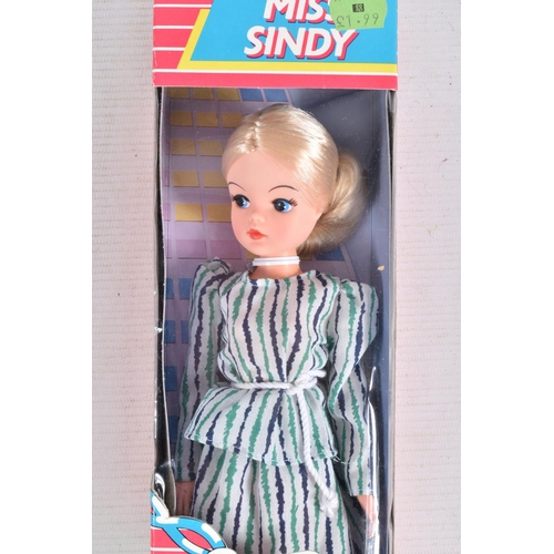 141 - A BOXED 1980'S PEDIGREE MISS SINDY DOLL, No.42008, appears in very good condition, looks to have har... 