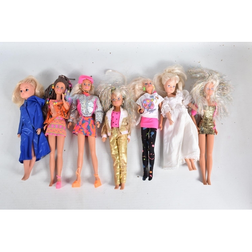 182 - A LARGE QUANTITY OF ASSORTED LOOSE SINDY DOLLS, various eras, majority 1970's./1980's marked 'Sindy'... 