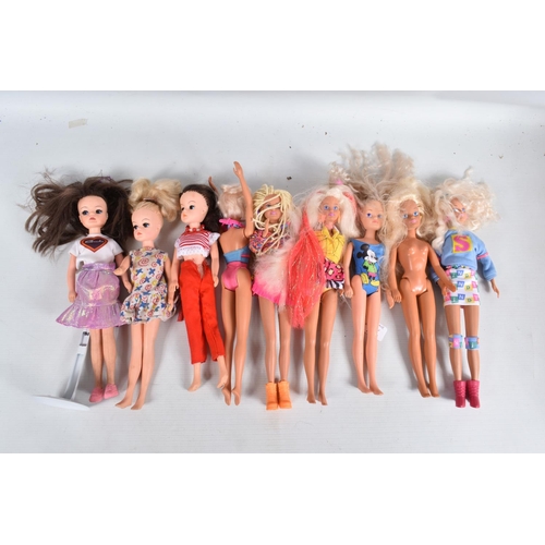 182 - A LARGE QUANTITY OF ASSORTED LOOSE SINDY DOLLS, various eras, majority 1970's./1980's marked 'Sindy'... 