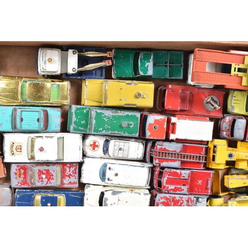 186 - A QUANTITY OF UNBOXED AND ASSORTED PLAYWORN DIECAST VEHICLES, majority are Matchbox 1 - 75 series or... 