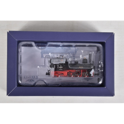 210 - A BOXED LILIPUT HOe GAUGE TANK LOCO, Type U 298.56 of Club 760 Ep.VI, model no. L141472, appears in ... 