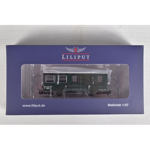 211 - A BOXED HOe GAUGE LILIPUT  FOUR UNIT SET, 2 Axle Coach, item no. L340505, appears in new condition w... 