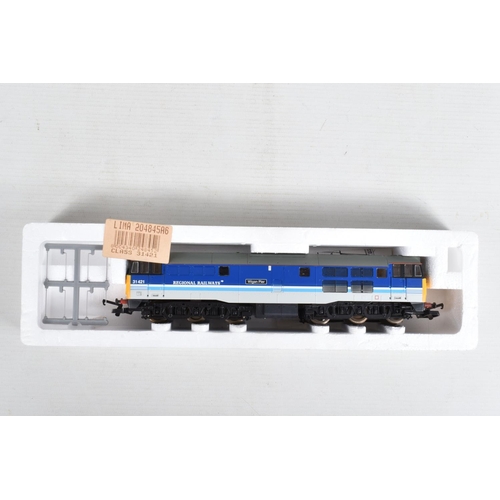 218 - TWO BOXED OO GAUGE LIMA MODEL RAILWAYS LOCOMOTIVES , to include a  Class 31, running no. 31439 in Re... 