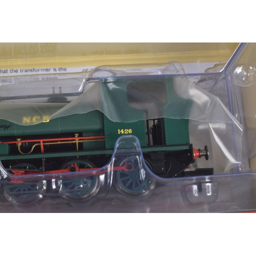 232 - A BOXED OO GAUGE HORNBY MODEL RAILWAY STEAM LOCOMOTIVE, NCB, Peckett B2 Class, 0-6-0ST, 1426 / 1916,... 