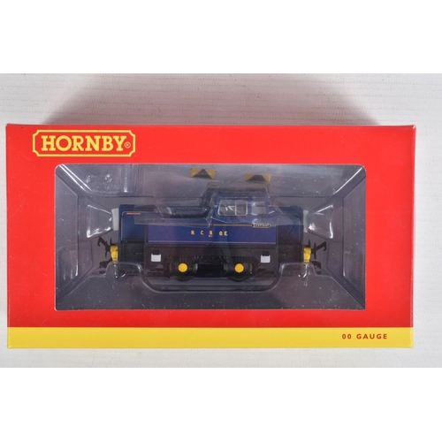 233 - A BOXED OO GAUGE HORNBY MODEL RAILWAY DIESEL SENTINEL SHUNTER LOCOMOTIVE, Class 4wDM 0-4-0 in NCB Bl... 