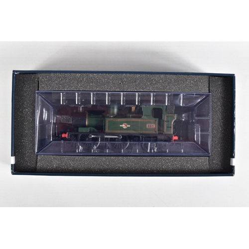 289 - A BOXED OO GAUGE DJ MODELS MODEL RAILWY LOCOMOTIVE, Class 14xx 0-4-2T, no. 1450 in BR Lined Green wi... 