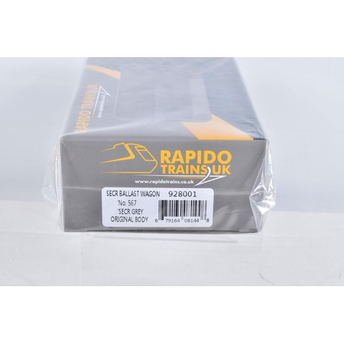 303 - SIX BOXED OO GAUGE  RAPIDO TRAINS UK MODEL RAILWAYS ROLLING STOCK, to include a 10T Diz. 1426 closed... 