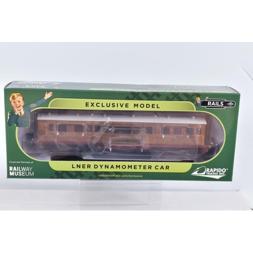 304 - FOUR BOXED OO GAUGE RAPIDO TRAINS UK MODEL RAILWAYS ROLLING STOCK, to include a GPV Gunpowder van Di... 