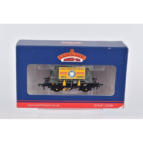 307 - NINE BOXED OO GAUGE BACHMANN BRANCHLINE MODEL RAILWAY ROLLING STOCK, to include a 12T BR Plywood Fru... 