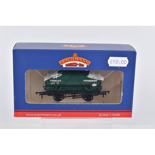 307 - NINE BOXED OO GAUGE BACHMANN BRANCHLINE MODEL RAILWAY ROLLING STOCK, to include a 12T BR Plywood Fru... 