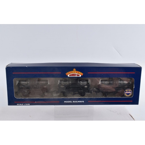 326 - EIGHT BOXED OO GAUGE BACHMANN BRANCHLINE MODEL RAILWAY WAGONS, to include two of the set of two Inte... 