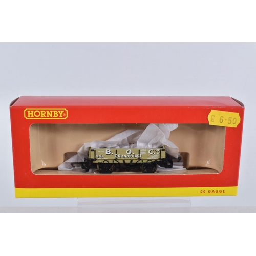 332 - TEN BOXED HORNBY 00 SCALE WAGONS, to include two  5 Plank Wagon Arenig Granite Co.Ltd ' 207' models,... 