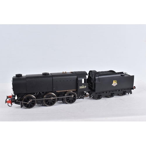 346 - A BOXED HORNBY RAILWAYS OO GAUGE CLASS 8F LOCOMOTIVE AND TENDER, No.8453, L.M.S. black livery (R2394... 