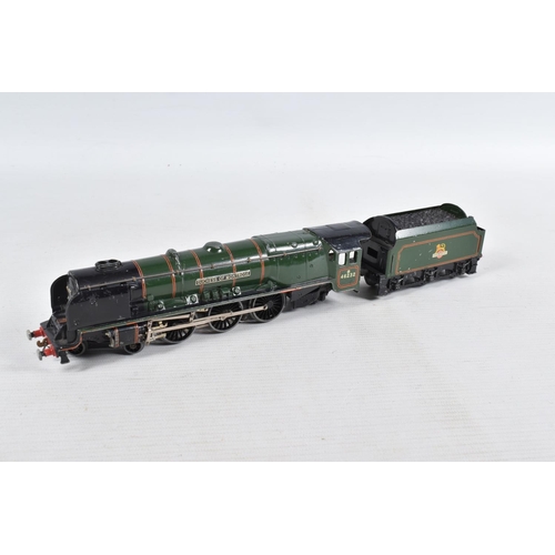 352 - THREE UNBOXED HORNBY DUBLO LOCOMOTIVES, Duchess class 'Duchess of Montrose' No.46232, B.R. gloss gre... 