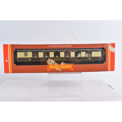 353 - A BOXED HORNBY RAILWAYS OO GAUGE BLUE PULLMAN SET, No.R1093, rolling stock only, missing locomotive,... 