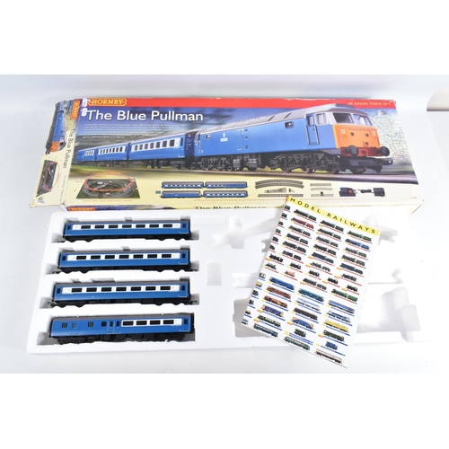 353 - A BOXED HORNBY RAILWAYS OO GAUGE BLUE PULLMAN SET, No.R1093, rolling stock only, missing locomotive,... 