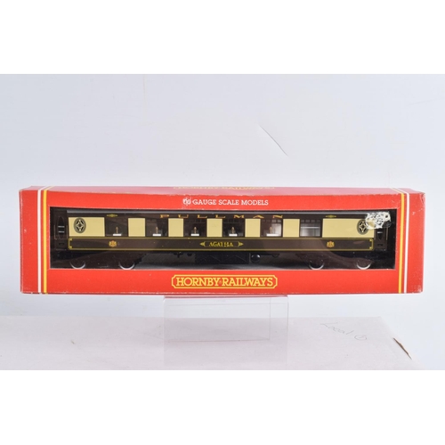 353 - A BOXED HORNBY RAILWAYS OO GAUGE BLUE PULLMAN SET, No.R1093, rolling stock only, missing locomotive,... 