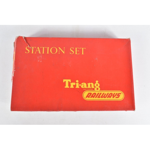 354 - A QUANTITY OF BOXED TRI-ANG RAILWAYS OO GAUGE MODEL RAILWAY ITEMS, to include Passenger Train set, N... 