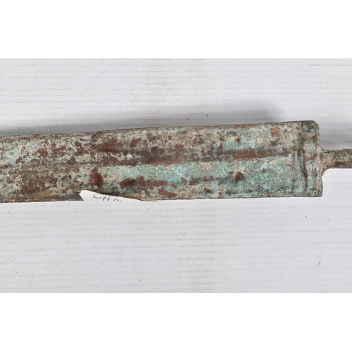 368 - A CHINESE BRONZE SWORD IN THE HAN DYNASTY STYLE, the information was supplied by the vendor but it h... 