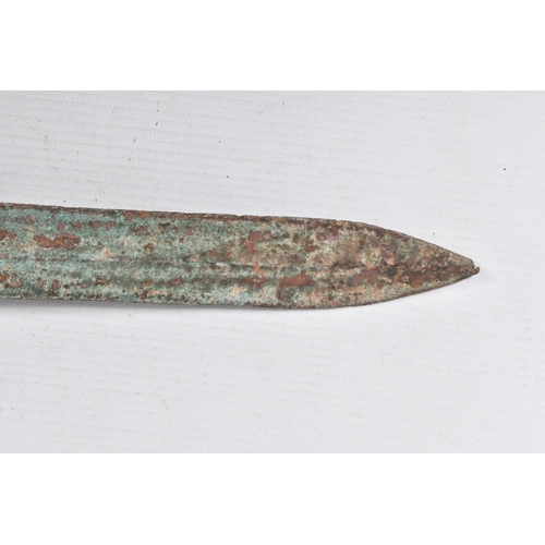 368 - A CHINESE BRONZE SWORD IN THE HAN DYNASTY STYLE, the information was supplied by the vendor but it h... 