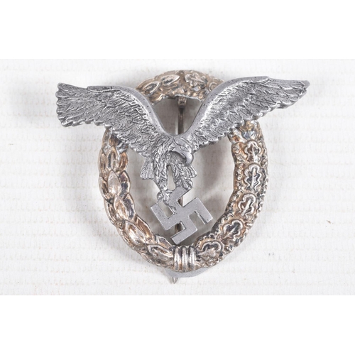 379 - A GERMAN LUFTWAFFE OBSERVERS BADGE WITH MAKERS MARK, this badge is two piece construction with the d... 