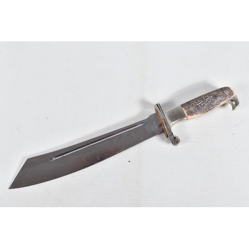 398 - A GERMAN RAD HEWER FOR ENLISTED MEN AND NCO'S, this has a large blade with etched motif and RZM M7/3... 