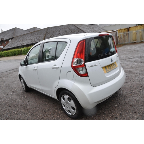 1002 - A 2012 SUZUKI SPLASH SZ3 FIVE DOOR HATCHBACK CAR in white, 996cc petrol engine, five speed manual ge... 