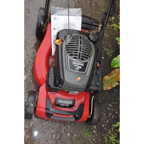 1030 - A MOUNTFIELD S841 PD SELF PROPELLED PETROL LAWN MOWER (no grass box) (engine starts and propels forw... 