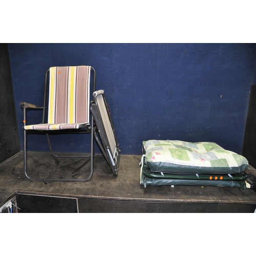 1080 - TWO FOLDING SUN LOUNGERS and two folding chairs (4)