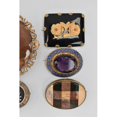 45 - EIGHT MAINLY LATE VICTORIAN BROOCHES, to include a Pietra dura floral brooch, an oval inlaid hardsto... 