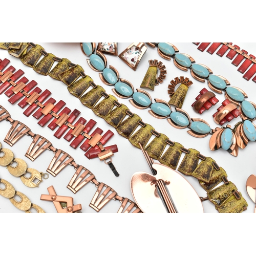 71 - AN ASSORTMENT OF COSTUME JEWELLERY, to include a 'Monet' necklace and matching bracelet, a 'Renoir' ... 