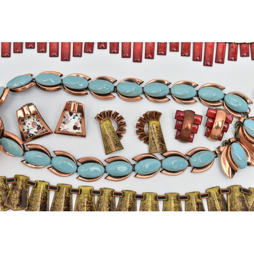 71 - AN ASSORTMENT OF COSTUME JEWELLERY, to include a 'Monet' necklace and matching bracelet, a 'Renoir' ... 