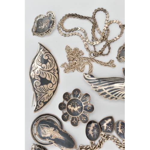 73 - A SELECTION OF WHITE METAL DAMASCENE JEWELLERY, to include six brooches, marks to include 'Siam Silv... 