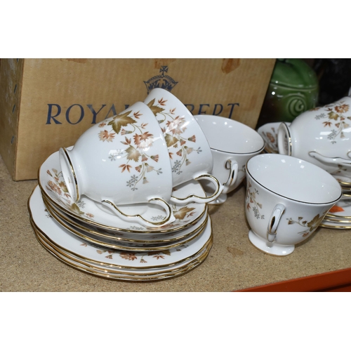 399 - A QUANTITY OF ROYAL ALBERT GOSSAMER KITCHENWARE ETC to include twelve tea cups and accompanying sauc... 