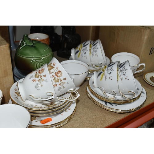 399 - A QUANTITY OF ROYAL ALBERT GOSSAMER KITCHENWARE ETC to include twelve tea cups and accompanying sauc... 