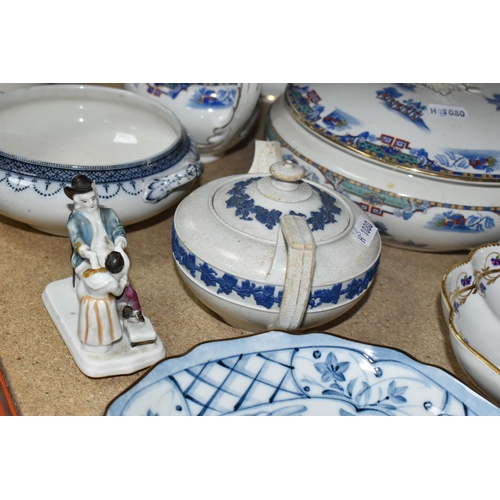 407 - A GROUP OF CERAMICS, comprising two 19th century Delft Ware dishes decorated with a blue floral desi... 