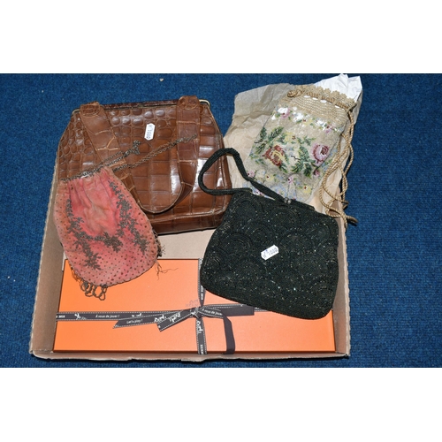 418 - A GROUP OF EARLY 20TH CENTURY LADIES HANDBAGS AND A BOXED HERMÉS GENTLEMAN'S NECK TIE, comprising a ... 